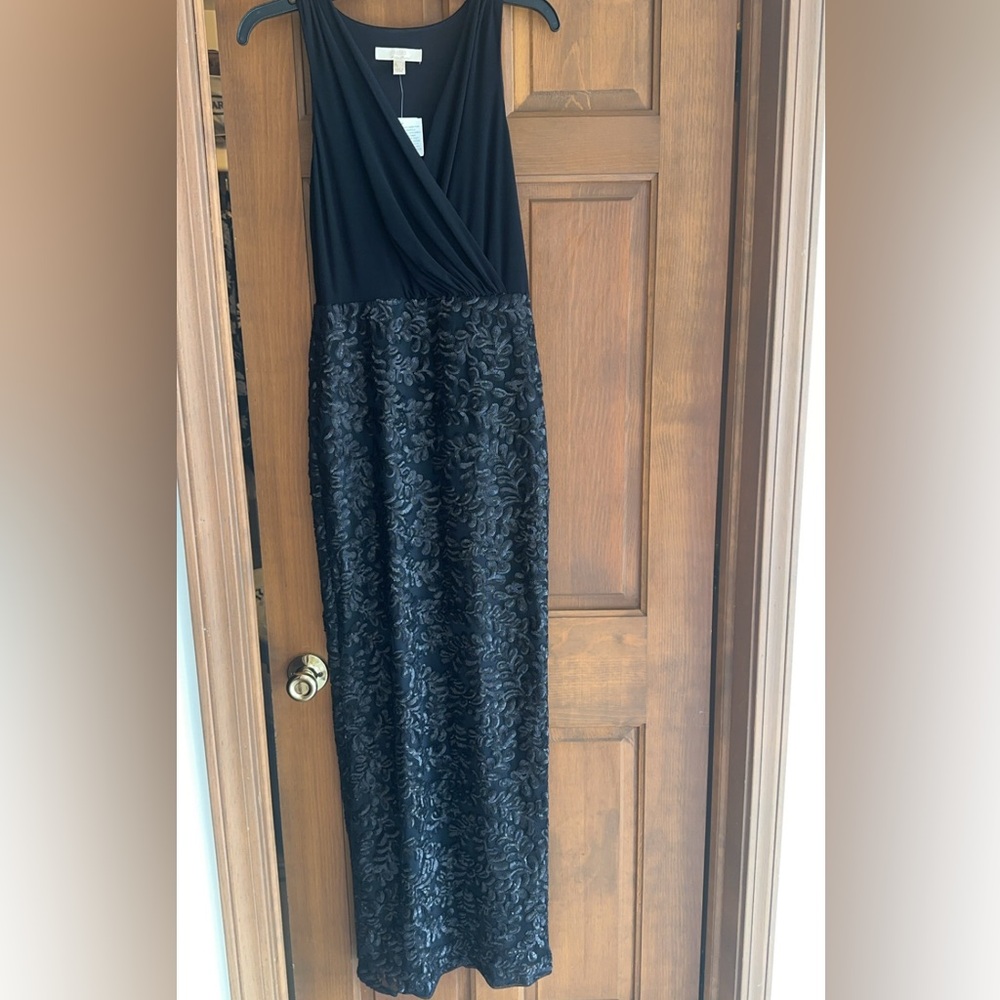Elegant Black Sleeveless Dress